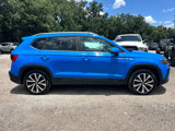 Used 2022 Volkswagen Taos SE image 2