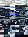 Used 2022 Chrysler Pacifica Touring image 4