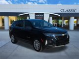 Used 2024 Chevrolet Equinox LT image 2