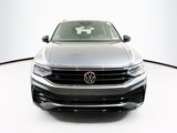 Certified 2022 Volkswagen Tiguan SE R-Line image 2