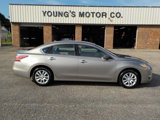 Used 2015 Nissan Altima 2.5 S w/ Display Audio Package image 6