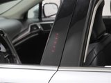 Used 2017 Ford Fusion SE w/ Fusion SE Technology Package image 4