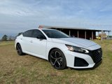 Used 2023 Nissan Altima 2.5 SR image 2
