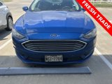 Used 2017 Ford Fusion SE w/ Fusion SE Technology Package image 2