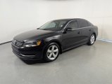 Used 2013 Volkswagen Passat TDI SE image 3