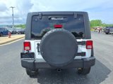 Used 2015 Jeep Wrangler Unlimited Rubicon w/ Connectivity Group image 4