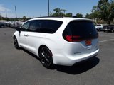 New 2024 Chrysler Pacifica Limited w/ S Appearance Package image 6