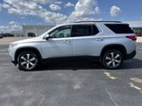 Used 2021 Chevrolet Traverse LT w/ LT Premium Package image 2