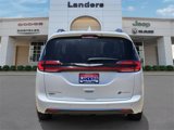 Used 2021 Chrysler Pacifica Touring-L image 5