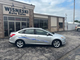 Used 2013 Ford Focus SE w/ SE Winter Pkg image 2