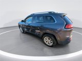 Used 2017 Jeep Cherokee Latitude image 5