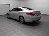 Used 2017 Hyundai Azera Limited image 5
