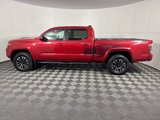 Used 2022 Toyota Tacoma TRD Sport image 2