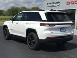Used 2023 Jeep Grand Cherokee Altitude image 5