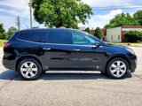 Used 2017 Chevrolet Traverse LT w/ Style and Technology Package image 6