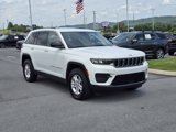 Certified 2023 Jeep Grand Cherokee Laredo image 2