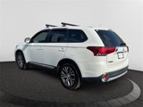 Used 2017 Mitsubishi Outlander SE image 3