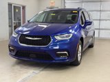 Used 2021 Chrysler Pacifica Touring-L image 3