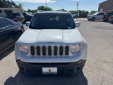 Used 2016 Jeep Renegade Limited image 2