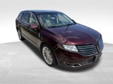 Used 2019 Lincoln MKT AWD image 2