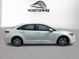 Used 2022 Toyota Corolla LE image 3