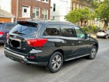 Used 2017 Nissan Pathfinder SV image 2