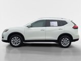 Used 2018 Nissan Rogue SV image 2
