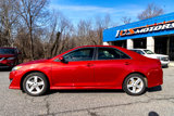 Used 2014 Toyota Camry SE image 3
