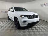 Used 2020 Jeep Grand Cherokee Altitude image 3