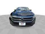 Used 2024 Volkswagen Jetta SE image 3