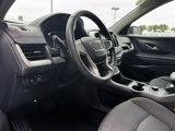 Used 2023 GMC Terrain SLE w/ Driver Convenience Package image 4