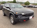 Used 2022 Jeep Cherokee Trailhawk image 3