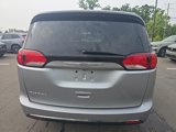 Used 2019 Chrysler Pacifica Touring-L image 6