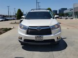 Used 2014 Toyota Highlander Limited Platinum image 2