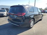 New 2025 Chrysler Pacifica Select image 6
