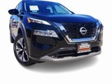 Used 2023 Nissan Rogue SV image 2