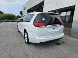 Used 2020 Chrysler Pacifica Limited image 3