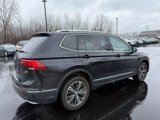 Used 2018 Volkswagen Tiguan SEL image 3