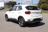 Used 2024 Hyundai Venue SEL image 5