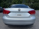 Used 2013 Volkswagen Passat TDI SE image 4