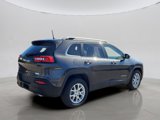 Used 2017 Jeep Cherokee Latitude w/ True North Edition image 3