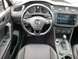 Used 2018 Volkswagen Tiguan SE w/ Panoramic Sunroof Package image 2