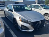 Used 2024 Nissan Altima 2.5 SR image 2