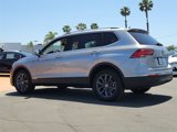 Used 2022 Volkswagen Tiguan SE image 3