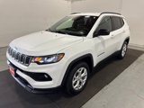Used 2024 Jeep Compass Latitude image 3