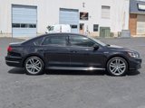 Used 2018 Volkswagen Passat 2.0T R-Line image 2