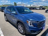 Used 2024 GMC Terrain SLT image 3