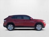 Used 2020 Volkswagen Atlas Cross Sport SE image 2