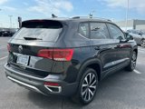 Used 2022 Volkswagen Taos SE w/ Panoramic Sunroof Package image 5