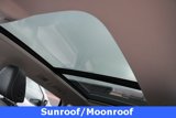 Used 2024 Volkswagen Taos SE w/ Panoramic Sunroof Package image 5
